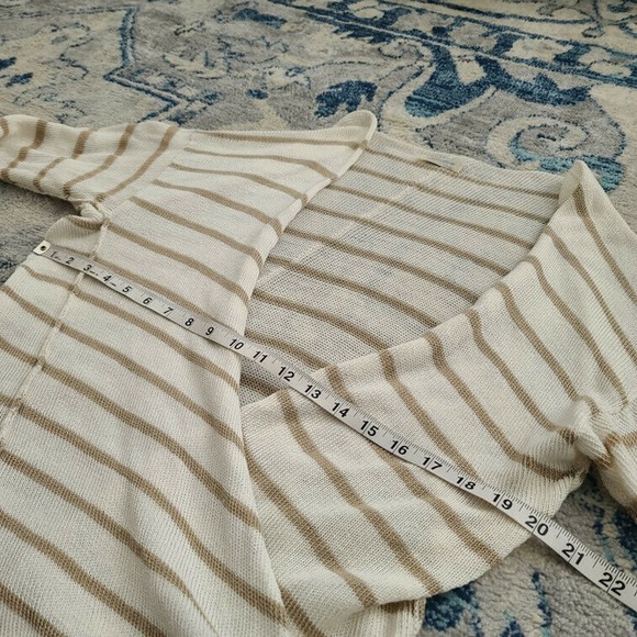 Krista Larson Cardigan Sweater White Tan Stripe Oversized Lagenlook Asymmetric - Picture 10 of 11